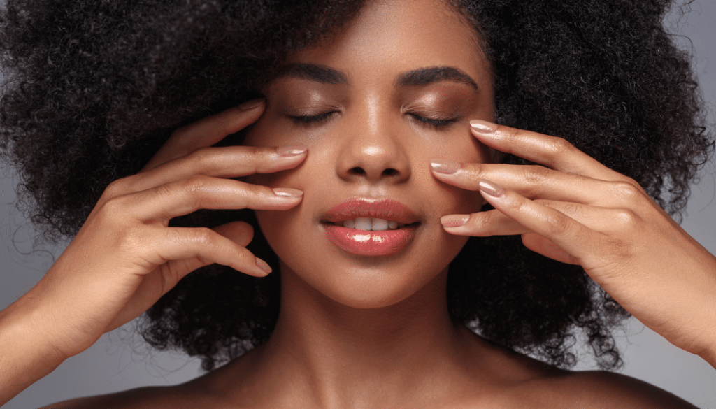 jeune femme avec une belle peau